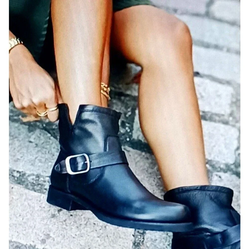 NEW Frye Veronica Blk Leather Ankle Boot Buckle Strap Round Toe US 7.5